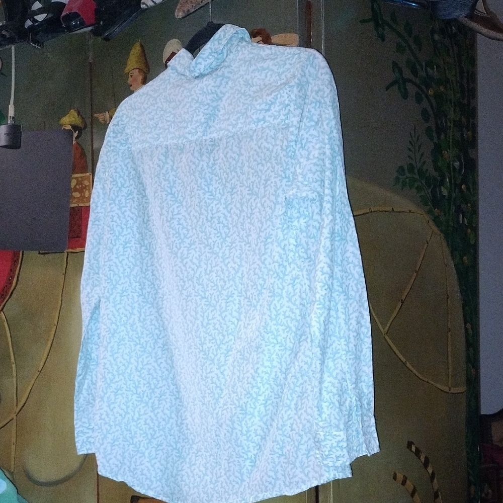 Women's Light Blue Leaf Print Button Down Shirt - image 4